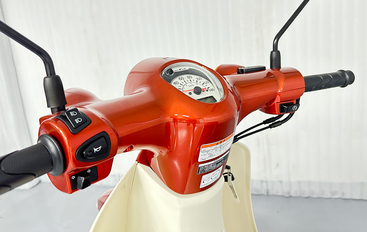 Honda Super Cub C110 ABS 2023 Sản Xuất Tại Nhật Màu Cam Honda Super Cub C110 ABS 2023 Sản Xuất Tại Nhật Màu Cam